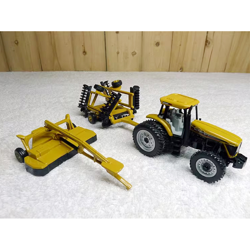 Farming Agriculture Model - ERTL литой под давлением масштаб 1:64